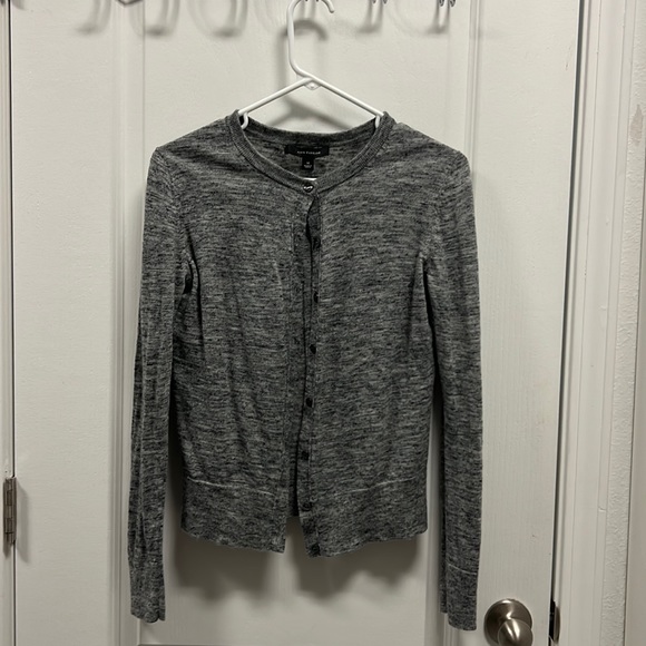 Classy Ann Taylor Cardigan - Picture 1 of 5